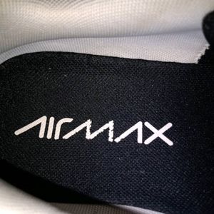 Nike Air Max 200 Black and White size 14